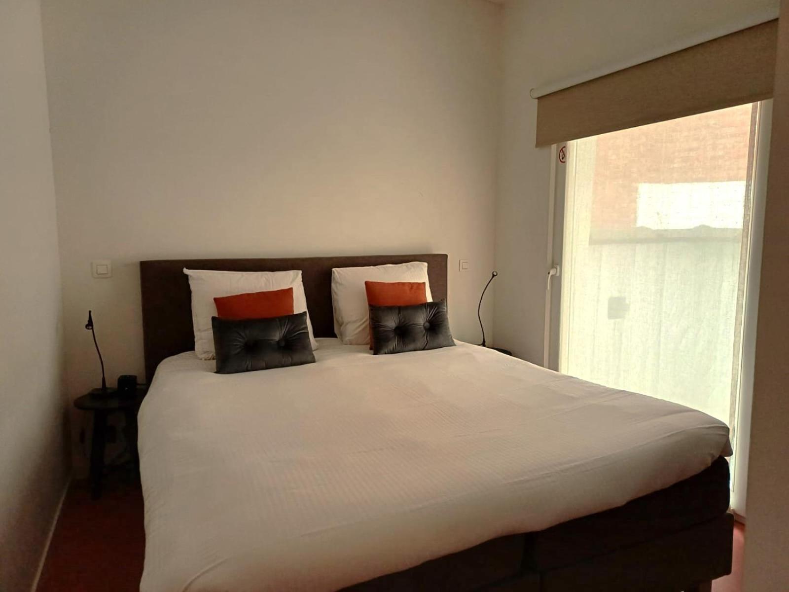 Historic City Centre - Quiet Street - Lw20 Appartement