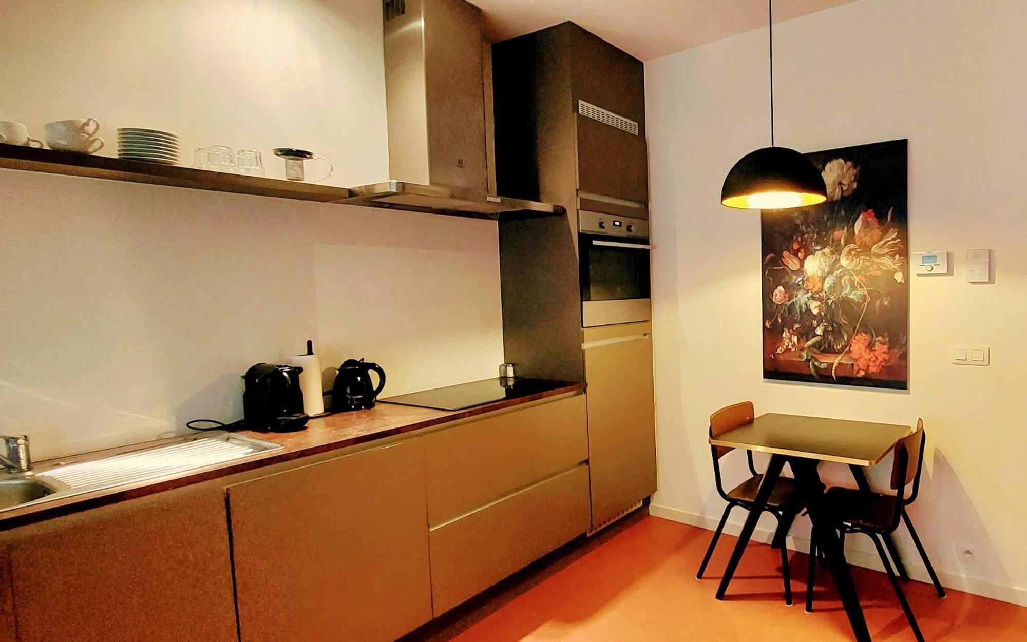 Historic City Centre - Quiet Street - Lw20 Appartement